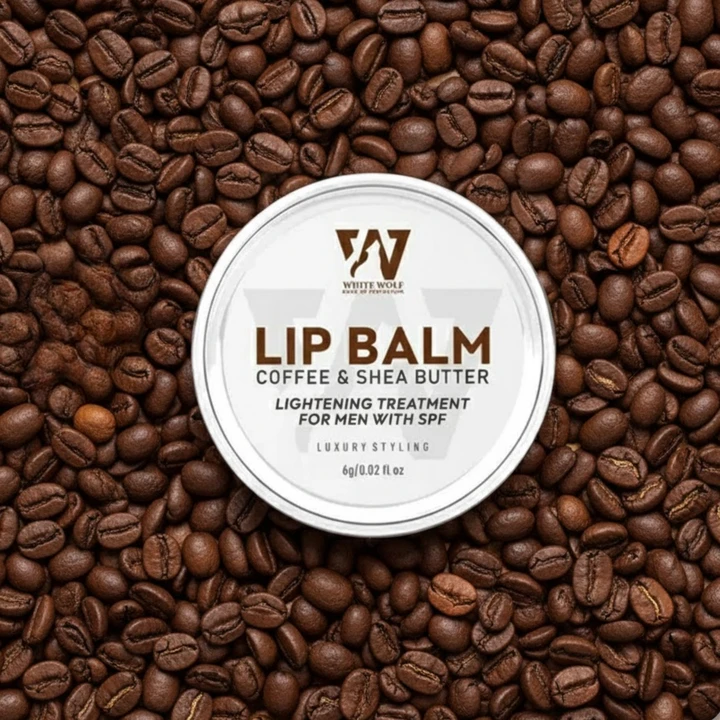 Nourishing Lip Balm with SPF for Tanned and Smokers Dark Lips Main image